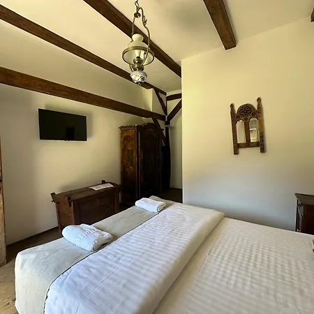 Castle View - Traditional *